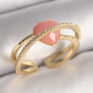Pirinç Gold Renk Pembe Kristal Kalp Model Zirkon Taş Detaylı Kadın Yüzük