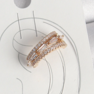 Pirinç Gold Renk Zirkon Taşlı 3'Lü Sıralı Model Kadın Kıkırdak Küpe