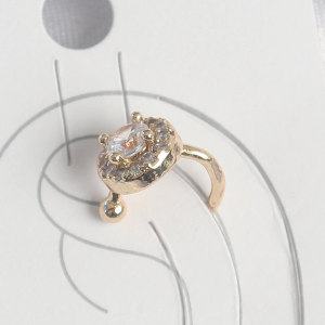 Pirinç Gold Renk Zirkon Taşlı Kadın Kıkırdak Küpe
