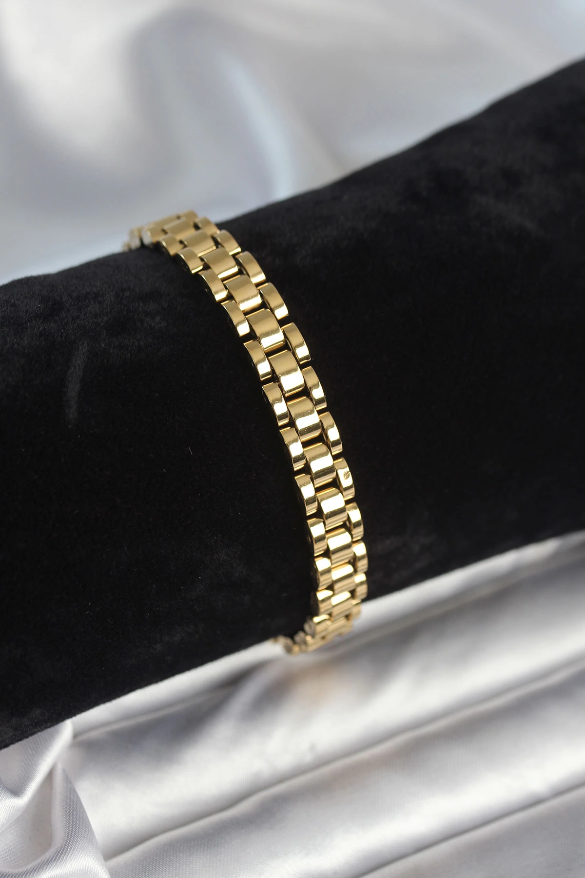 316L Çelik Gold Renk 7 mm Kalınlık Erkek Bileklik 1 316L Çelik Gold Renk 7 mm Kalınlık Erkek Bileklik