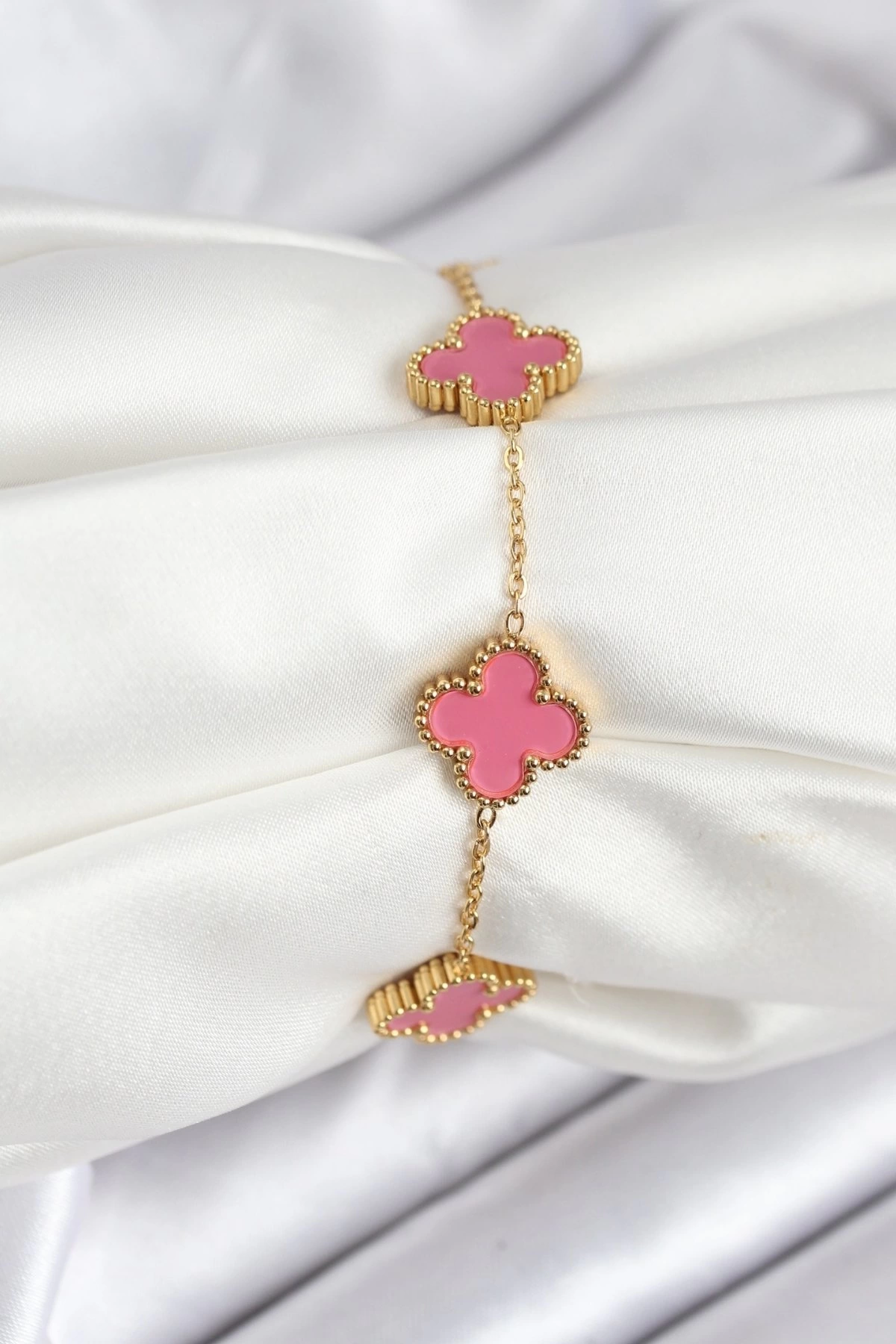 316L Çelik Gold Zincir Pembe Yonca Renk Bileklik 1 316L Çelik Gold Zincir Pembe Yonca Renk Bileklik