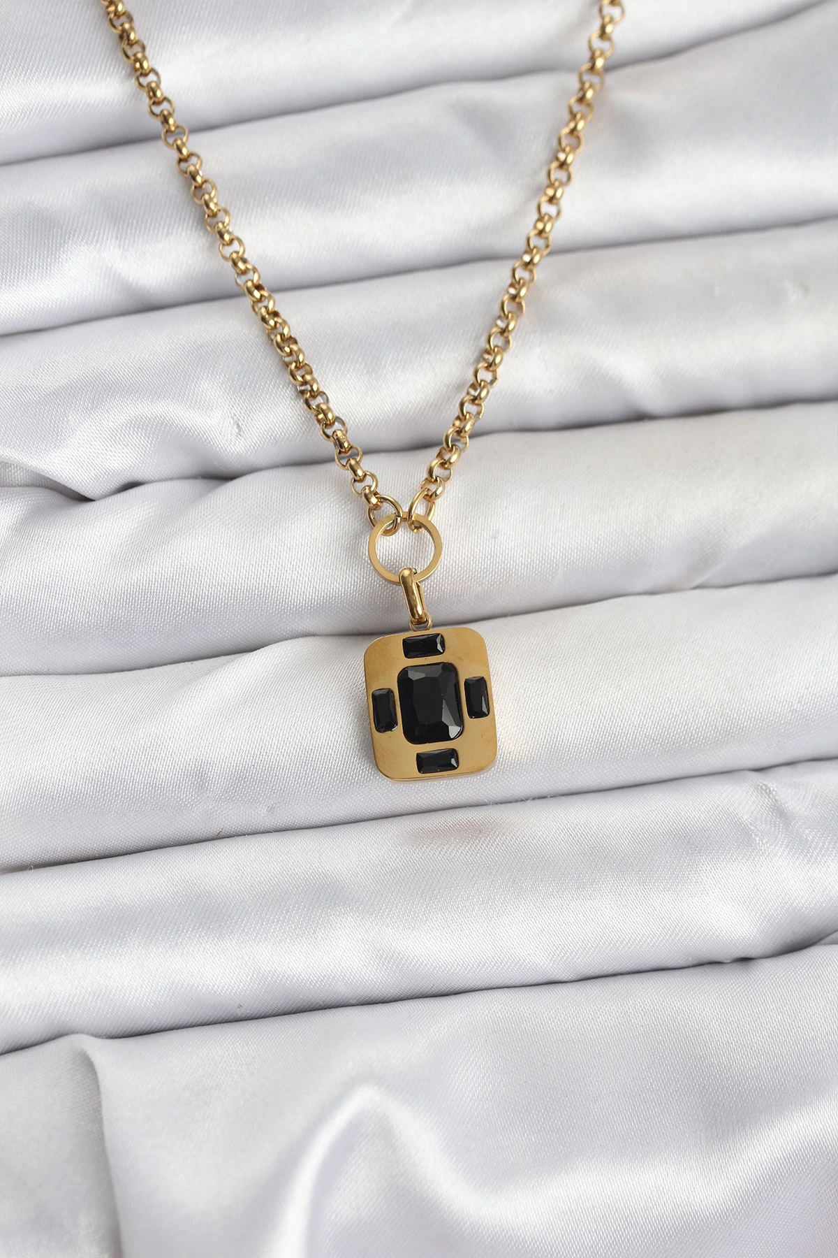 316L Çelik Zincir Gold Renk Vintage Model Kadın Kolye 1 316L Çelik Zincir Gold Renk Vintage Model Kadın Kolye