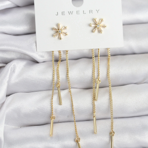Çiçek Model Gold Pirinç Sallantılı Kadın Küpe