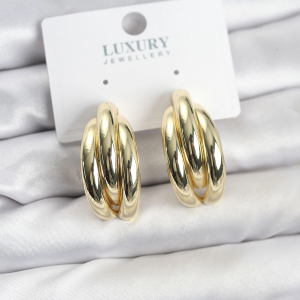 Gold Renk Pirinç Yarım Halka Model Kadın Küpe