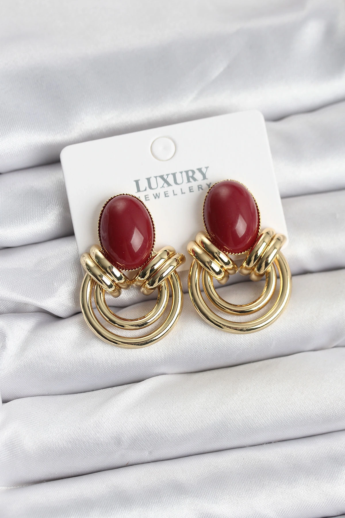 Pirinç Gold Renk Bordo Taşlı Vintage Kadın Küpe 1 Pirinç Gold Renk Bordo Taşlı Vintage Kadın Küpe