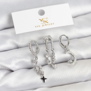 Pirinç Gümüş Renk Zirkon Taşlı Uzay Model YSX Trio Küpe Seti