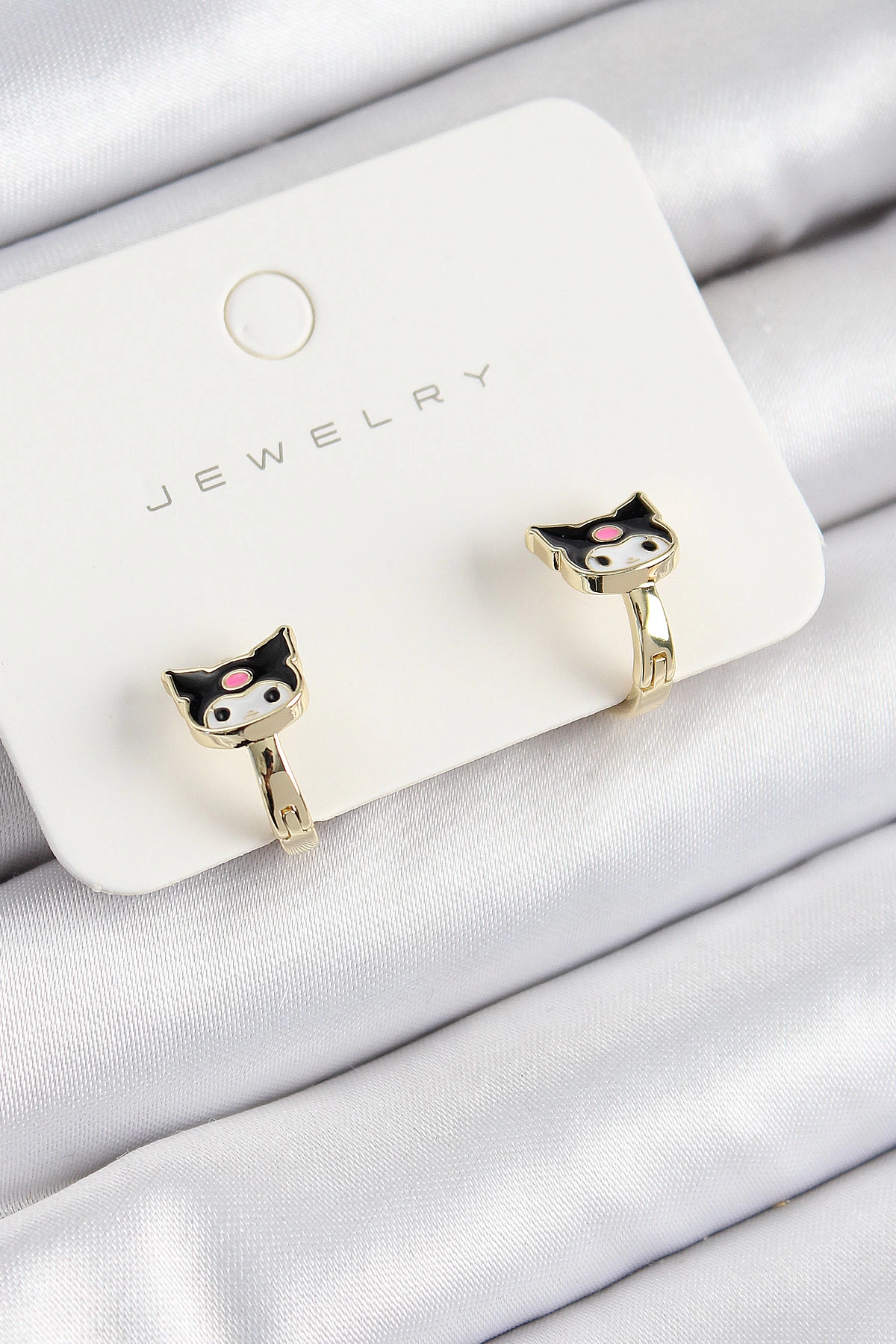 Pirinç Kuromi Model Gold Renk Çocuk Küpe 1 Pirinç Kuromi Model Gold Renk Çocuk Küpe