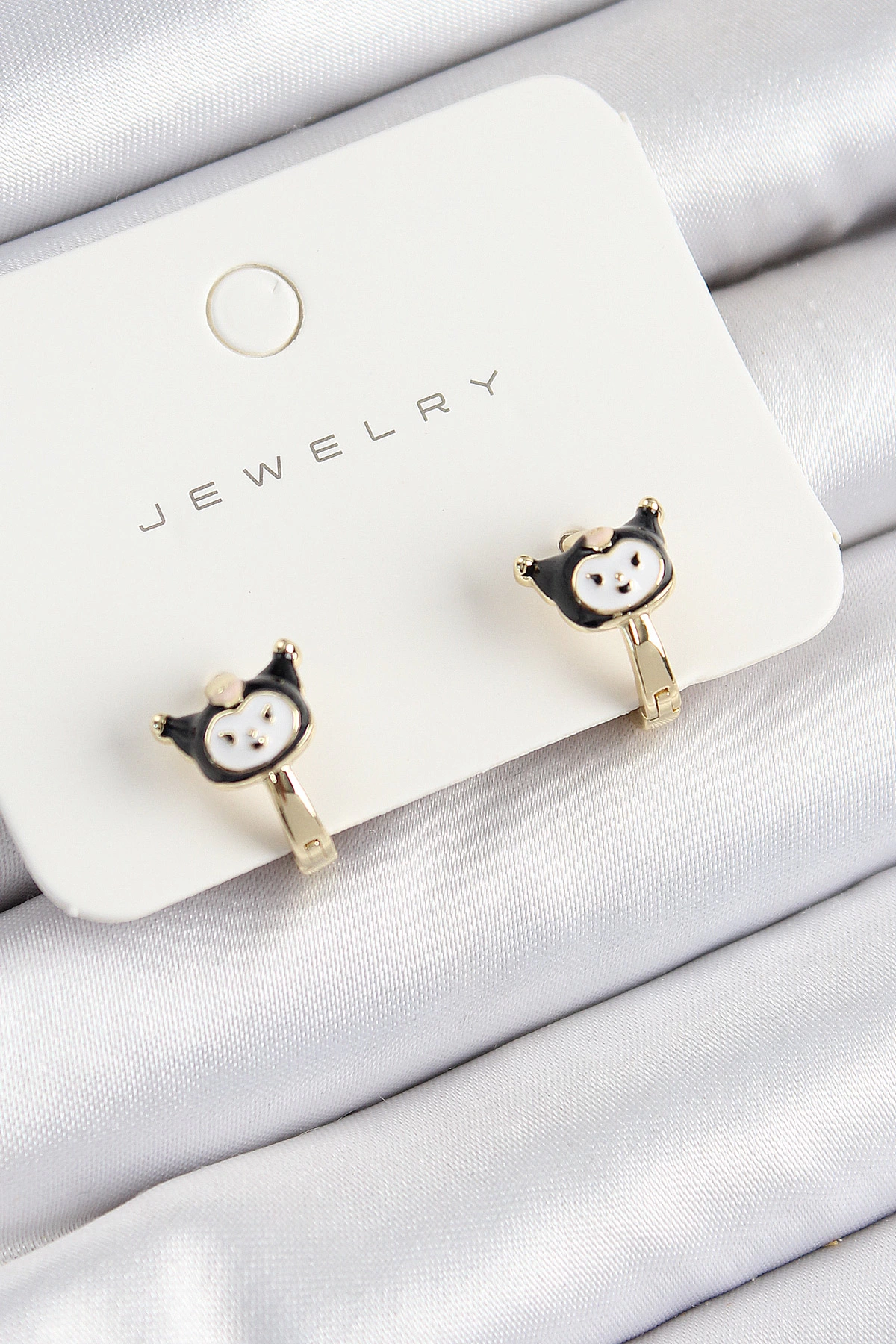Pirinç Kuromi Model Gold Renk Çocuk Küpe 1 Pirinç Kuromi Model Gold Renk Çocuk Küpe