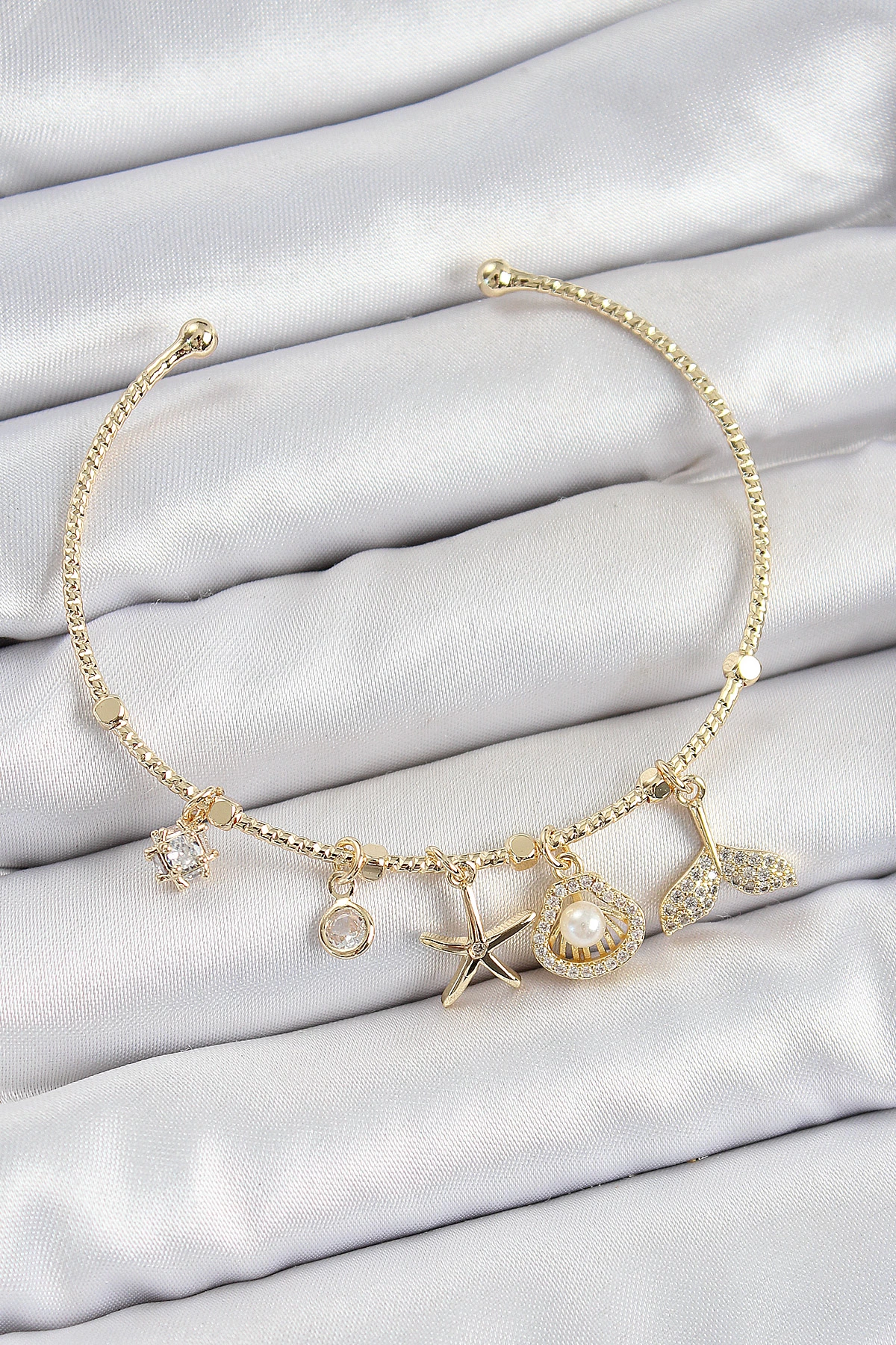 Pirinç Zirkon Taşlı İstiridye Ve Deniz Yıldızı Model Gold Renk Charm Bileklik 1 Pirinç Zirkon Taşlı İstiridye Ve Deniz Yıldızı Model Gold Renk Charm Bileklik