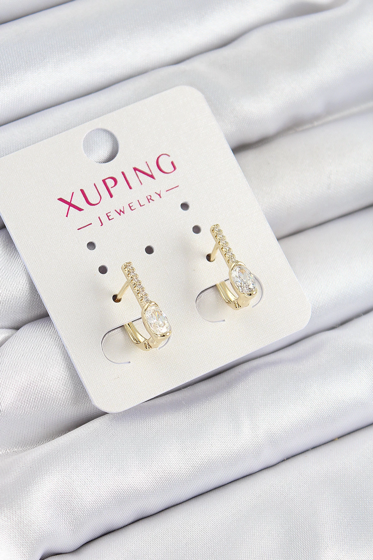 Xuping Zirkon Taşlı I Model Gold Renk Kadın Küpe