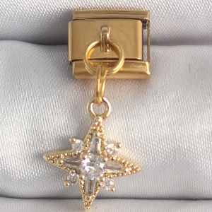 316L Çelik Gold Renk Sallantı Zirkon Taşlı Kutup Yıldız Model Nomination Charm 5886