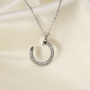 Çelik Silver Renk Zirkon Taşlı Çivi Model Kadın Kolye 5886