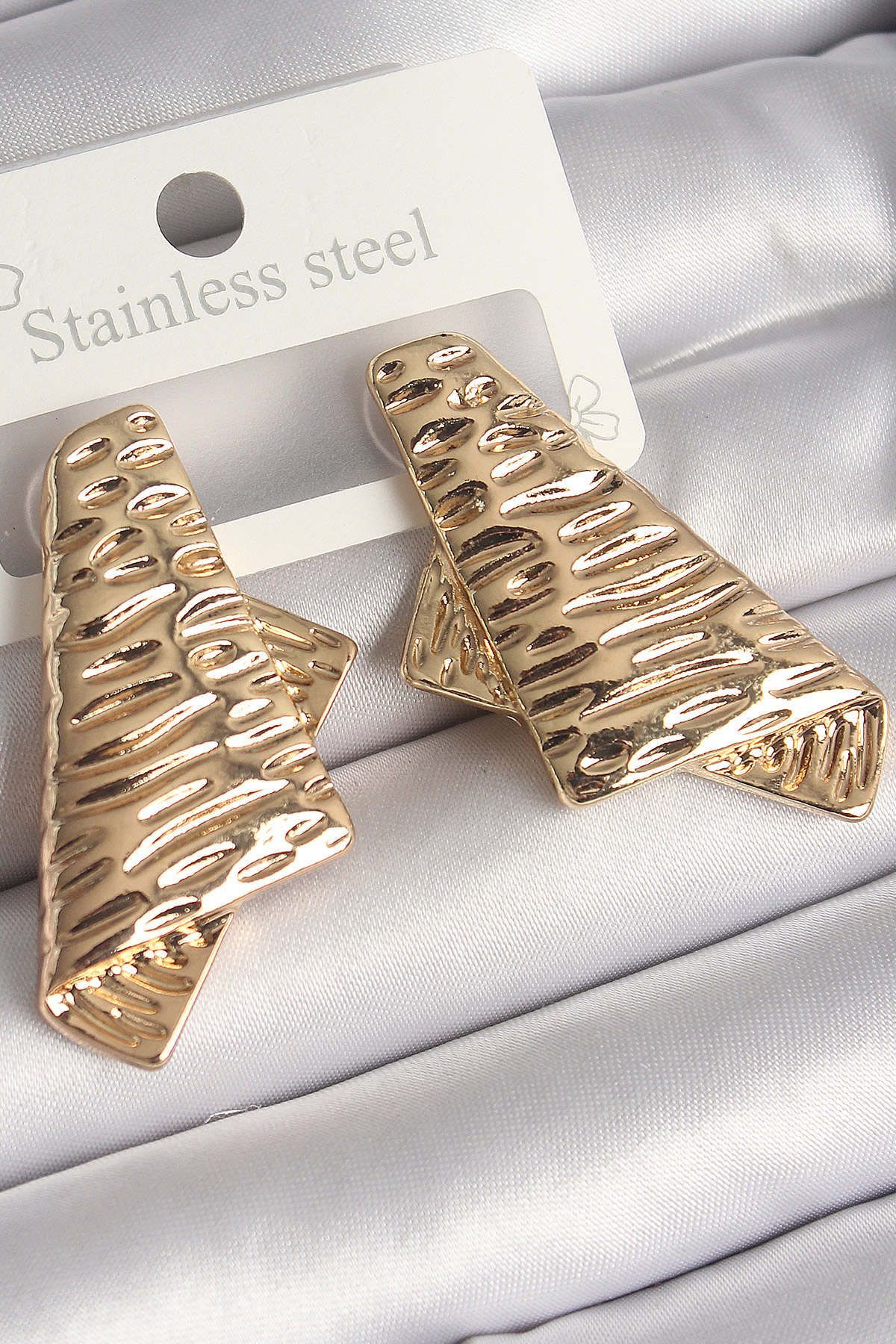 Pirinç Gold Renk Beyaz Mineli Zirkon Taşlı Kelebek Model Kadın Yüzük 5886 1 Pirinç Gold Renk Beyaz Mineli Zirkon Taşlı Kelebek Model Kadın Yüzük 5886