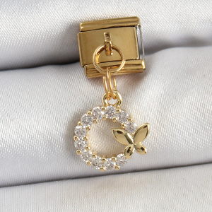 316L Çelik Sallantılı Zirkon Taşlı Kelebek Detaylı Halka Model Gold Renk Nomination Charm 5886
