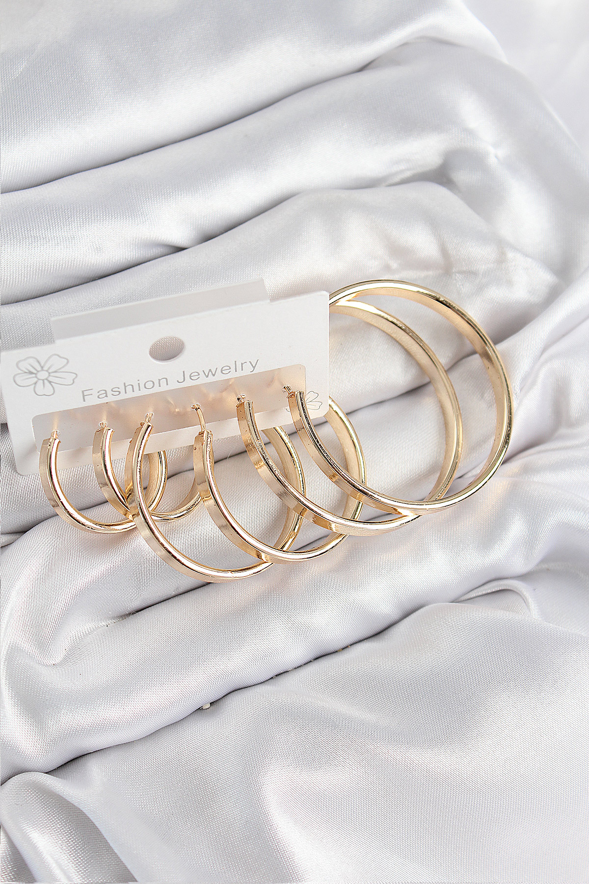 Pirinç Halka Model Gold Renk Kadın Set Küpe 5886 1 Pirinç Halka Model Gold Renk Kadın Set Küpe 5886