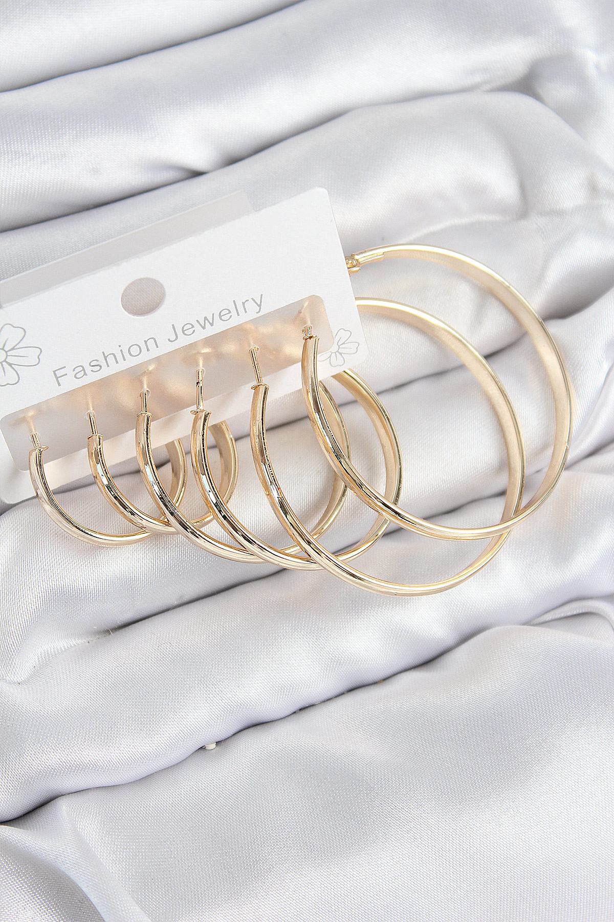 Pirinç Halka Model Gold Renk Kadın Set Küpe 5886 1 Pirinç Halka Model Gold Renk Kadın Set Küpe 5886