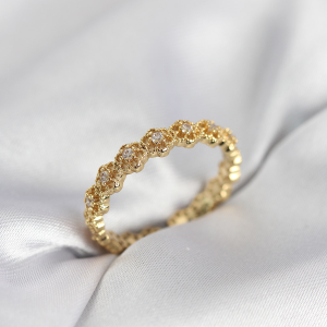 Sıralı Çiçek Model Gold Renk Zirkon Taşlı Kadın Yüzük 5886