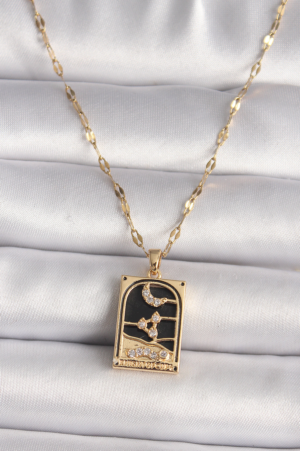 316L Çelik Gold Renk Zirkon Taşlı Ay Figürlü Tarot Model Kadın Kolye 5886 1 316L Çelik Gold Renk Zirkon Taşlı Ay Figürlü Tarot Model Kadın Kolye 5886