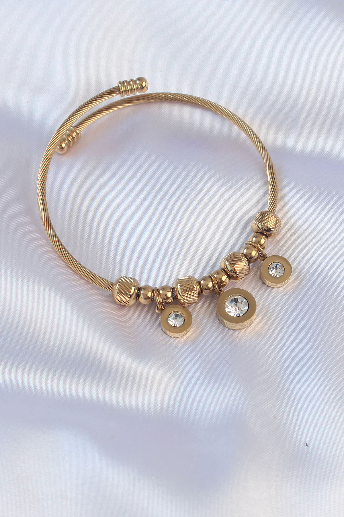 316L Çelik Gold Renk Zirkon Taşlı Model Charm Bileklik 5886 1 316L Çelik Gold Renk Zirkon Taşlı Model Charm Bileklik 5886