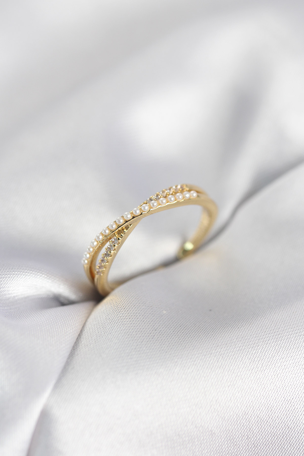 İncili ve Zirkon Taşlı Gold Renk Kadın Yüzük 5886 1 İncili ve Zirkon Taşlı Gold Renk Kadın Yüzük 5886