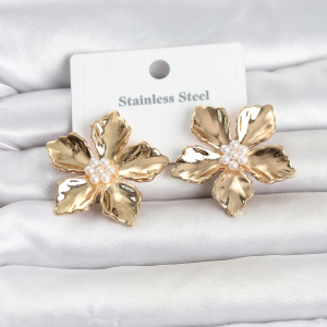 316L Çelik Gold Renk Lotus Çiçek Model Kadın Küpe