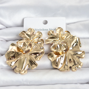 316L Çelik Gold Renk Lotus Model Kadın Küpe