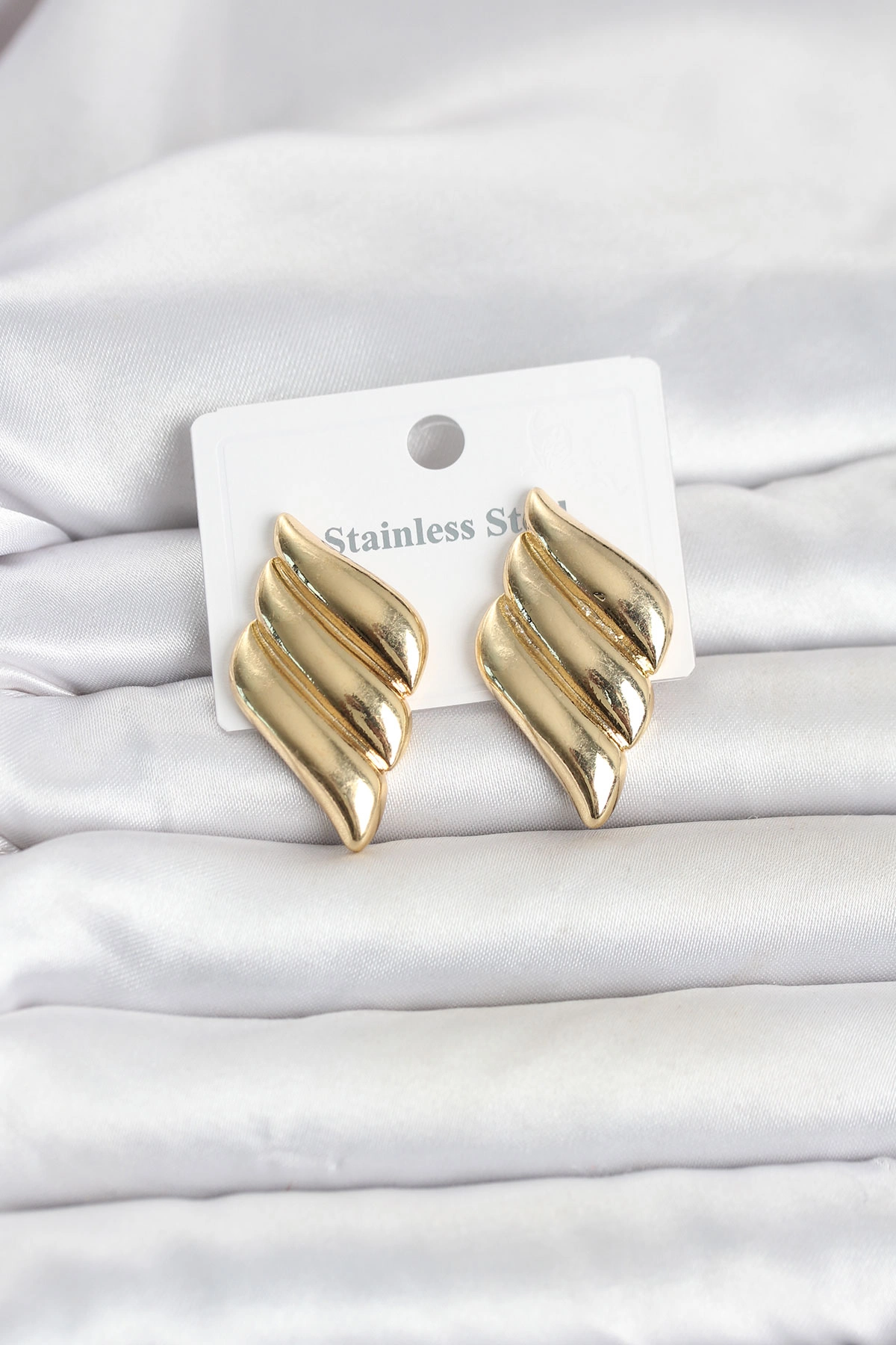 316L Çelik Gold Renk Motif Model Kadın Küpe