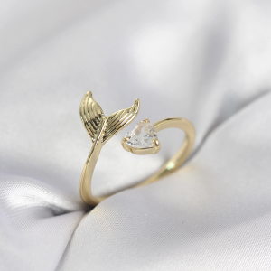 Balık Kuyruğu Model Gold Renk Zirkon Taşlı Kadın Yüzük