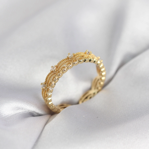 Gold Renk Motif Desenli Zirkon Taşlı Kadın Yüzük