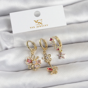 Pirinç Gold Renk Çiçek Model 3'lü Kadın Küpe