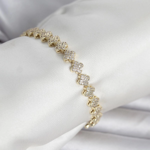 Pirinç Gold Renk Yonca Model Sıralı Zirkon Taşlı Kadın Bileklik