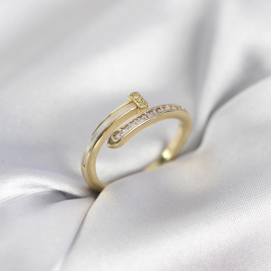 Zirkon Taşlı Gold Renk Yassı Çivi Model Kadın Yüzük