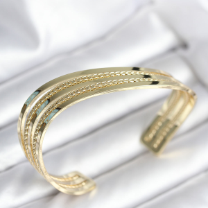 Pirinç Gold Renk Vintage Kadın Küpe 5886