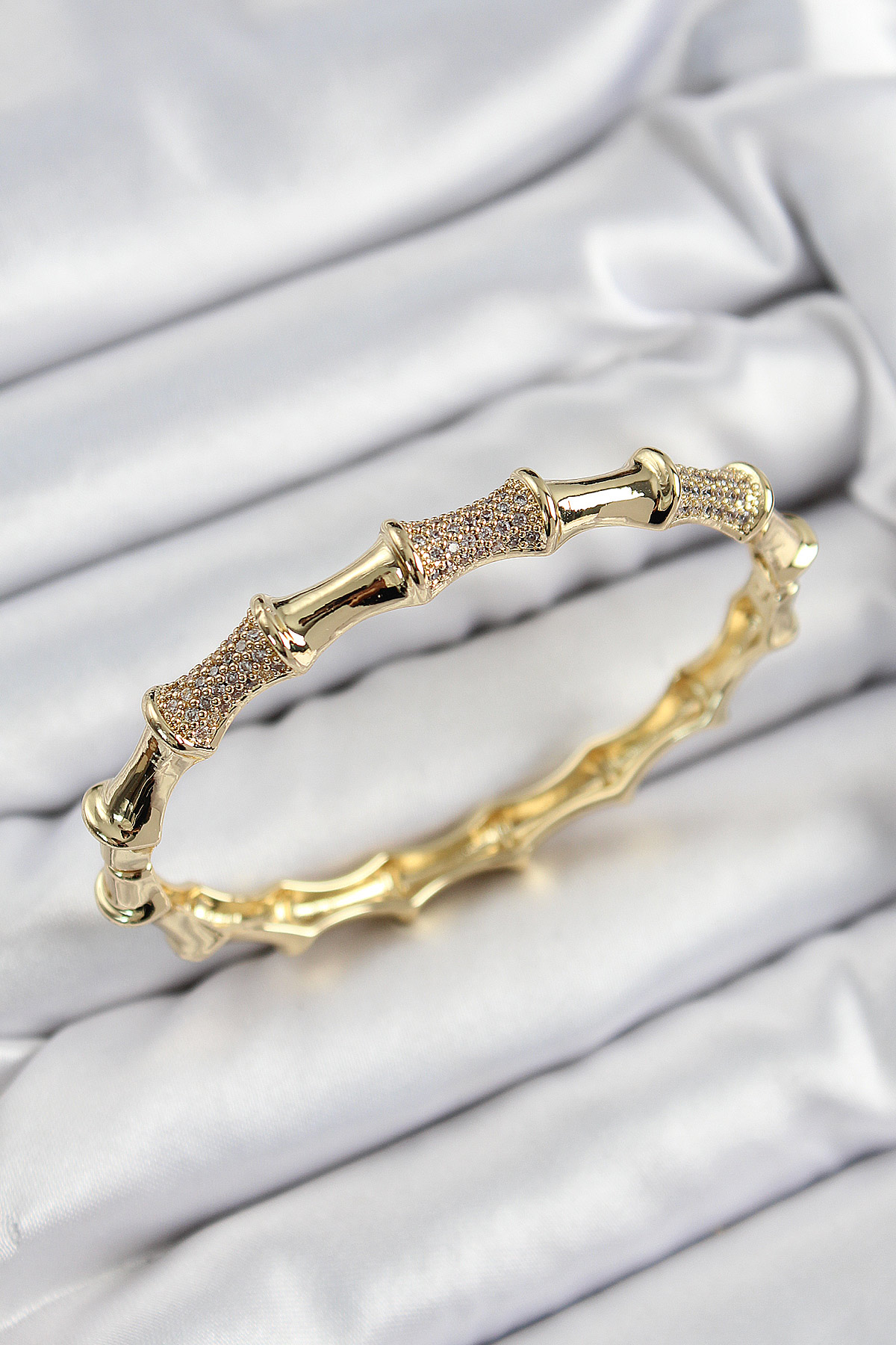 316L Çelik Gold Renk Düğme Model Kadın Küpe 5886 1 316L Çelik Gold Renk Düğme Model Kadın Küpe 5886