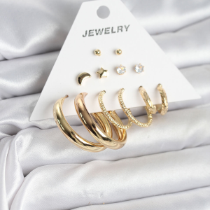 14K Gold Renk Kaplama Topçuk Zincirli Model CM Kadın Kolye 5886