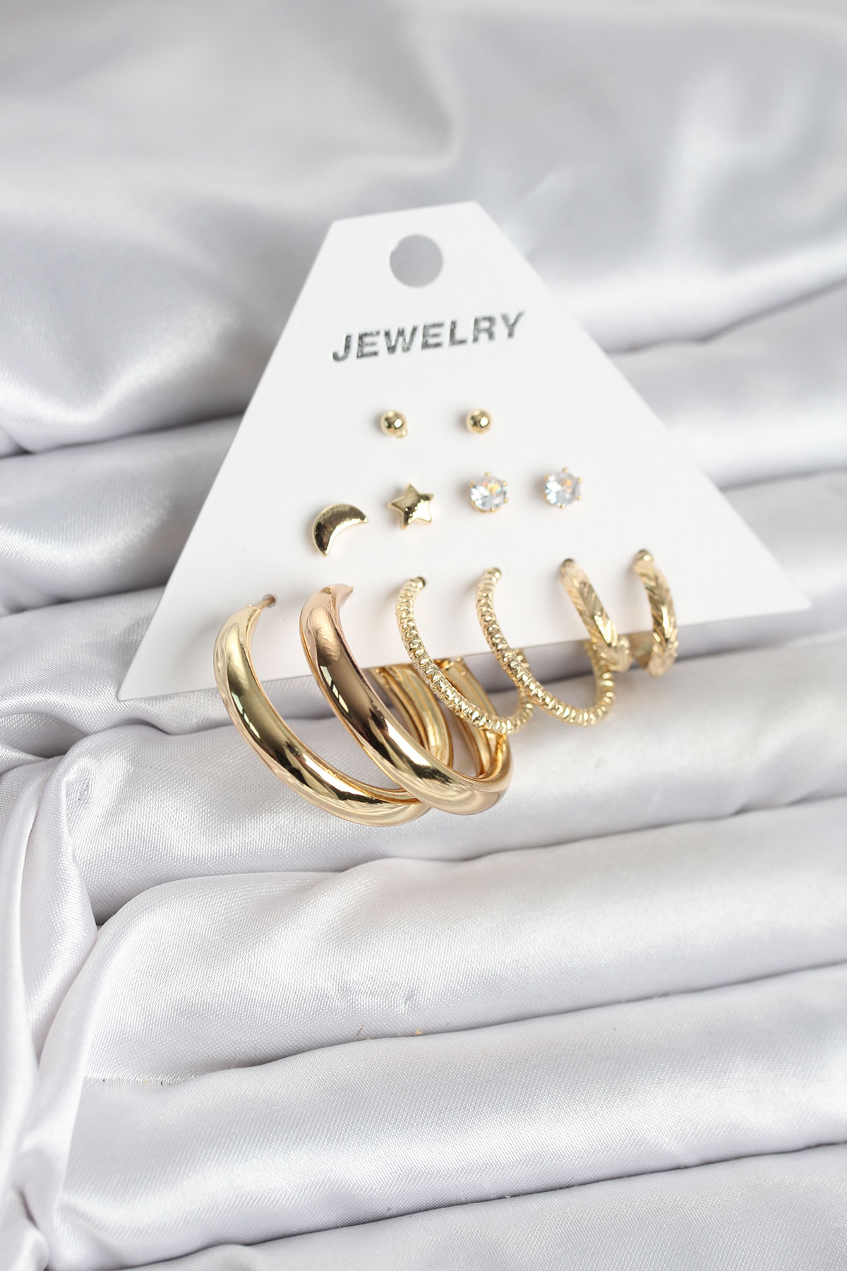 14K Gold Renk Kaplama Topçuk Zincirli Model CM Kadın Kolye 5886 1 14K Gold Renk Kaplama Topçuk Zincirli Model CM Kadın Kolye 5886