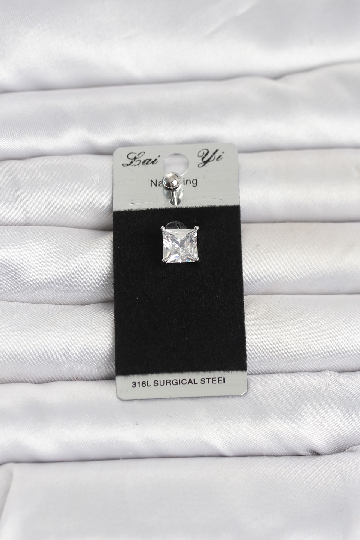 316L Cerrahi Çelik Kare Zirkon Taşlı Göbek Piercing 5886 1 316L Cerrahi Çelik Kare Zirkon Taşlı Göbek Piercing 5886