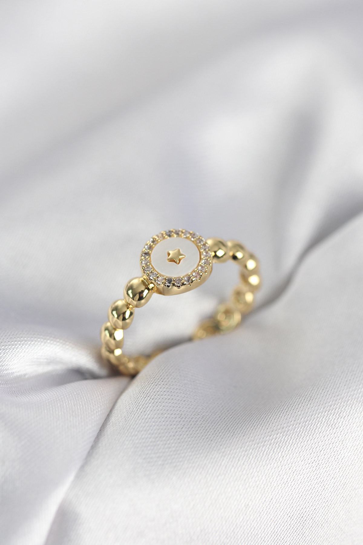 316L Çelik Gold Renk Güneş Model Vintage Kadın Kolye 5886 1 316L Çelik Gold Renk Güneş Model Vintage Kadın Kolye 5886
