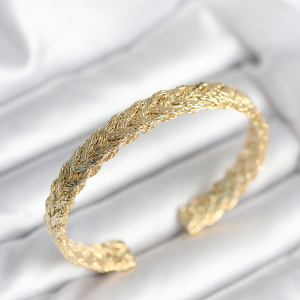 Vintage Gold Renk Pirinç Kadın Küpe 5886
