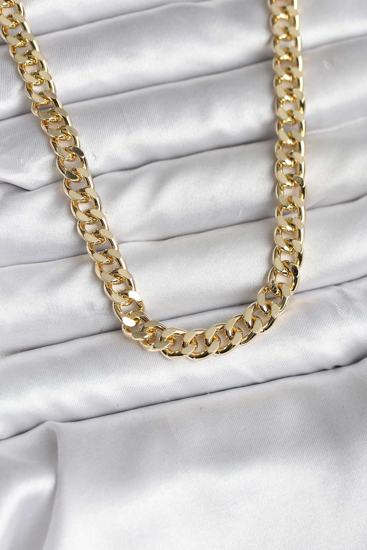 Gold Renk 6 Çift Pirinç Kadın Küpe Seti 5886 1 Gold Renk 6 Çift Pirinç Kadın Küpe Seti 5886