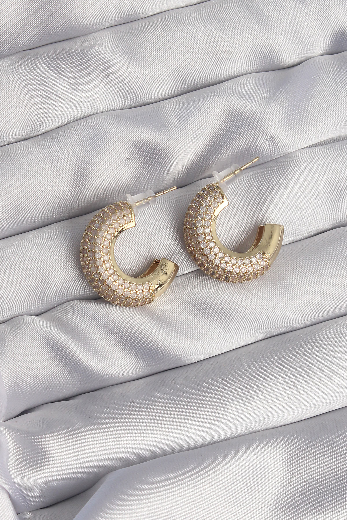 Pirinç Zirkon Taşlı Yıldız Model Gold Renk Çocuk Küpe 5886 1 Pirinç Zirkon Taşlı Yıldız Model Gold Renk Çocuk Küpe 5886