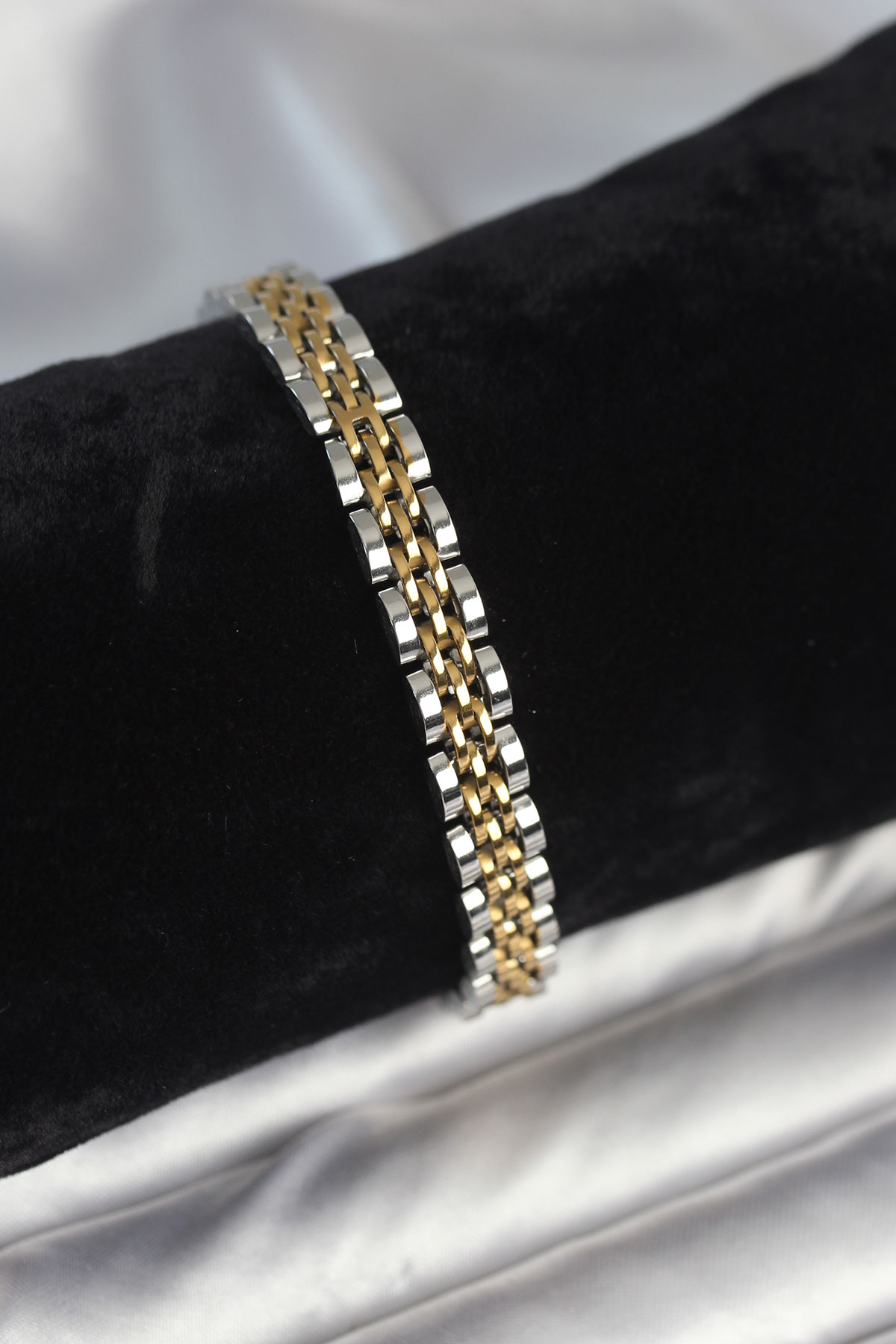 316L Çelik 7 mm Kalınlıkta Gold ve Gümüş Renkli Erkek Bileklik 5886 1 316L Çelik 7 mm Kalınlıkta Gold ve Gümüş Renkli Erkek Bileklik 5886