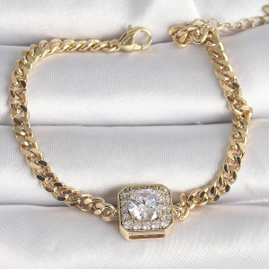 Vintage Model Kahverengi Gold Renk Pirinç Kadın Küpe 5886