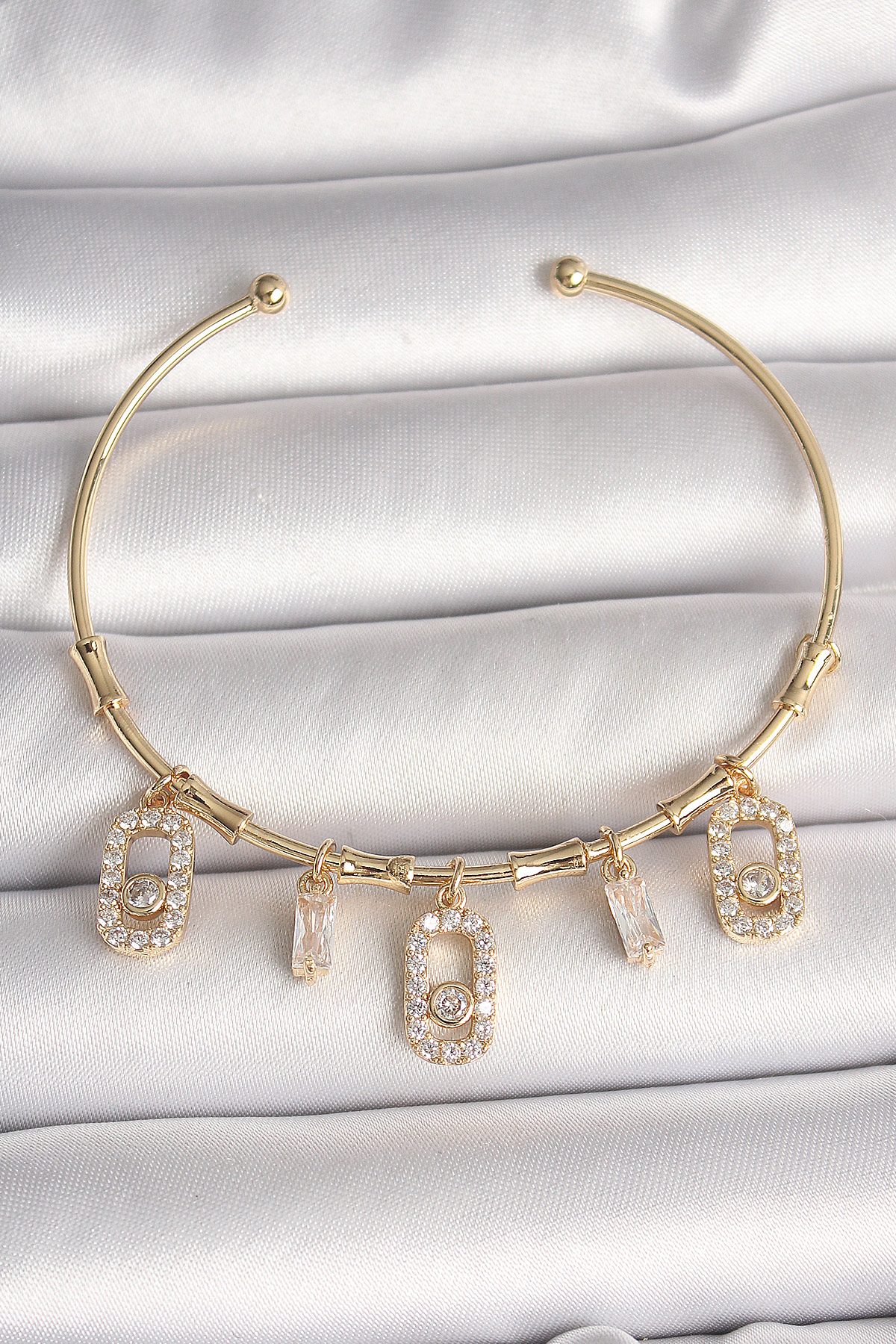 Kare Plaka Model Gold Renk Kadın Kolye 5886 1 Kare Plaka Model Gold Renk Kadın Kolye 5886