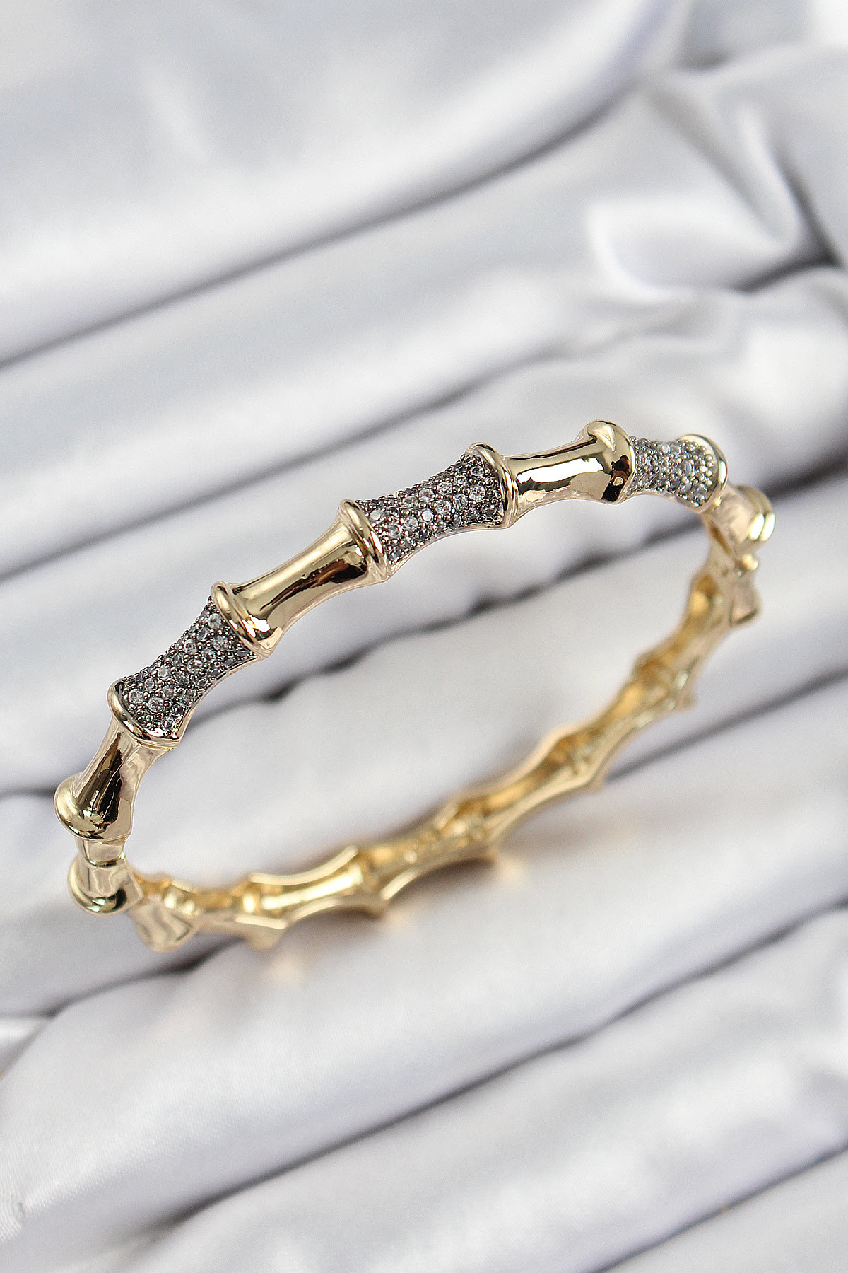 316L Çelik Gold Renk İncili Model Kadın Küpe 5886 1 316L Çelik Gold Renk İncili Model Kadın Küpe 5886