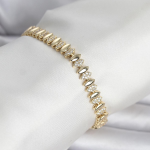 Pirinç Gold Renk Vintage Kadın Küpe 5886
