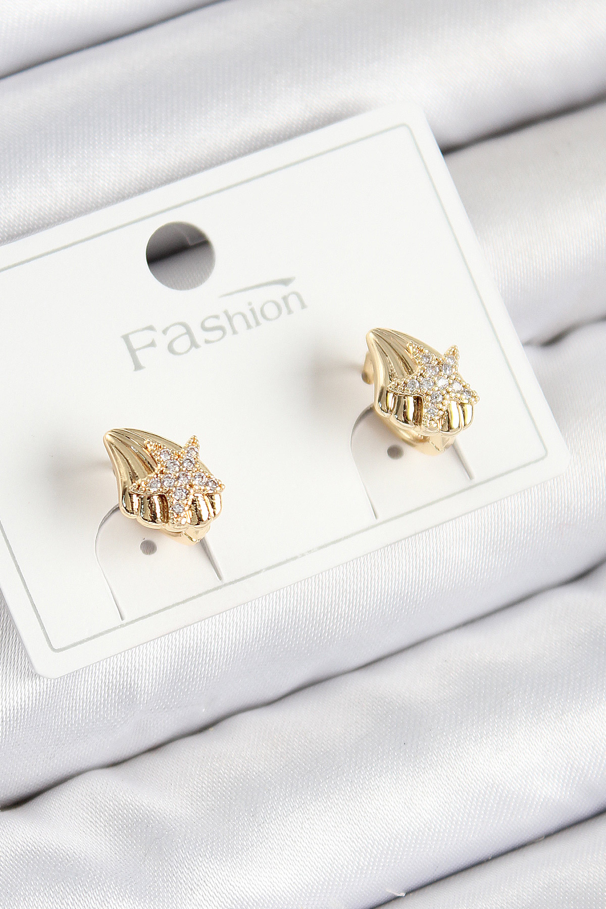 Pirinç Zirkon Taşlı Yıldız Model Gold Renk Çocuk Küpe 5886 1 Pirinç Zirkon Taşlı Yıldız Model Gold Renk Çocuk Küpe 5886