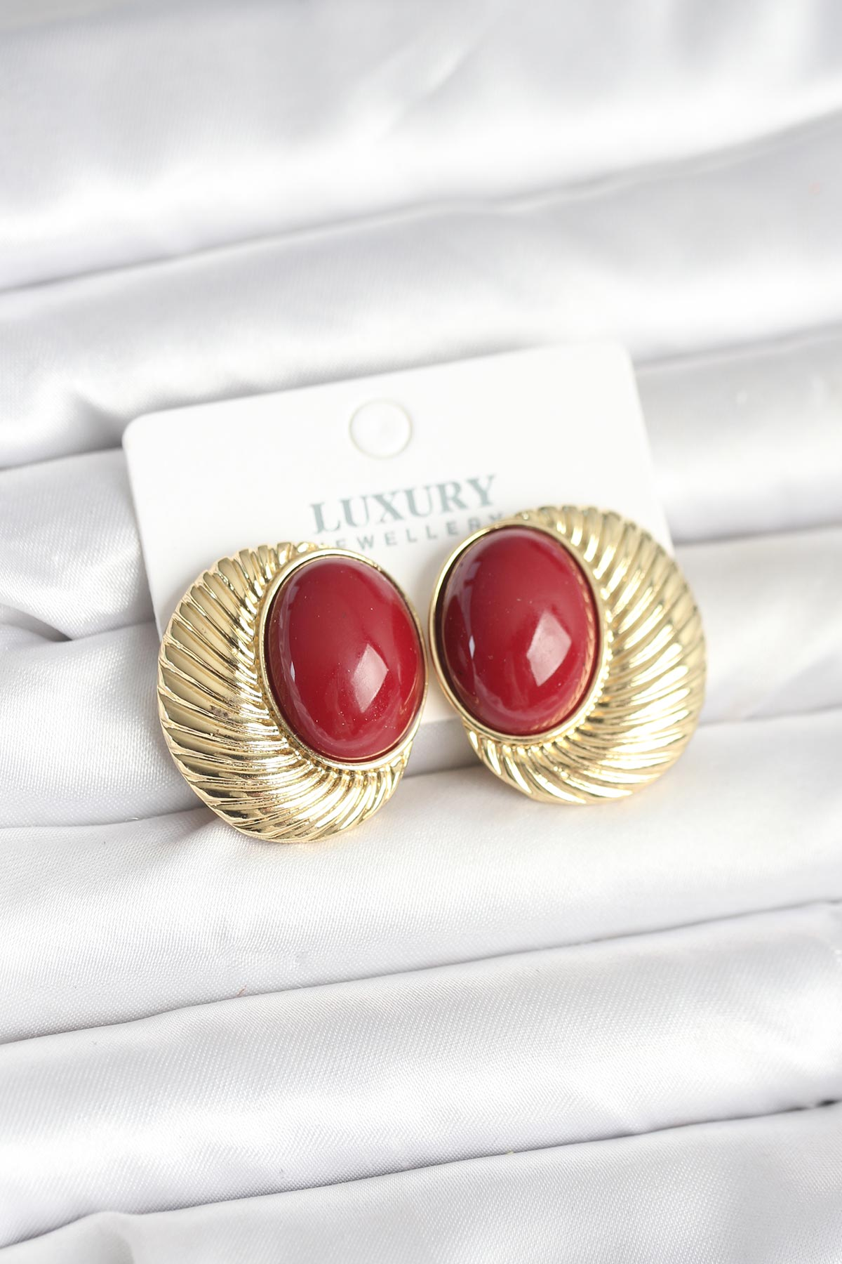 Pirinç Gold Renk Bordo Boncuklu Oval Vintage Kadın Küpe 5886 1 Pirinç Gold Renk Bordo Boncuklu Oval Vintage Kadın Küpe 5886