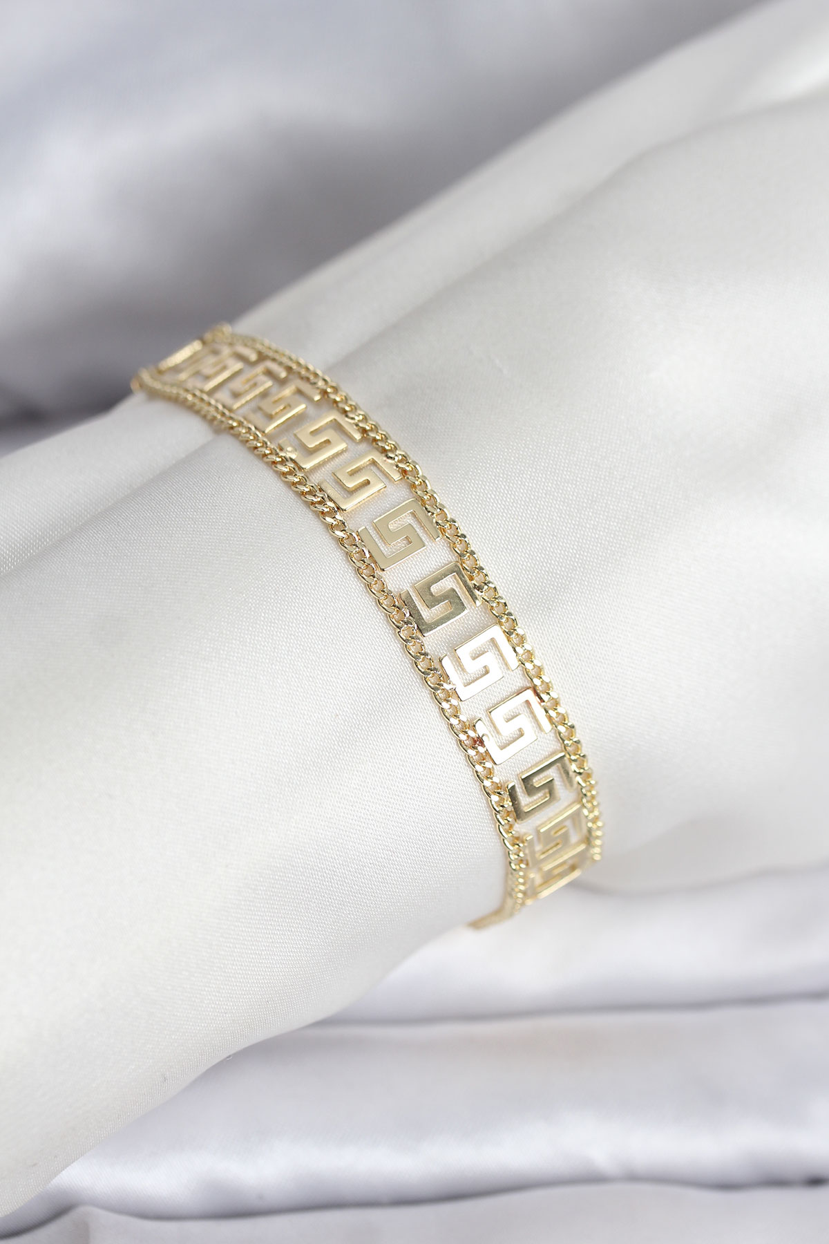316L Çelik Gold Renk Labirent Model Kadın Bileklik 5886 1 316L Çelik Gold Renk Labirent Model Kadın Bileklik 5886