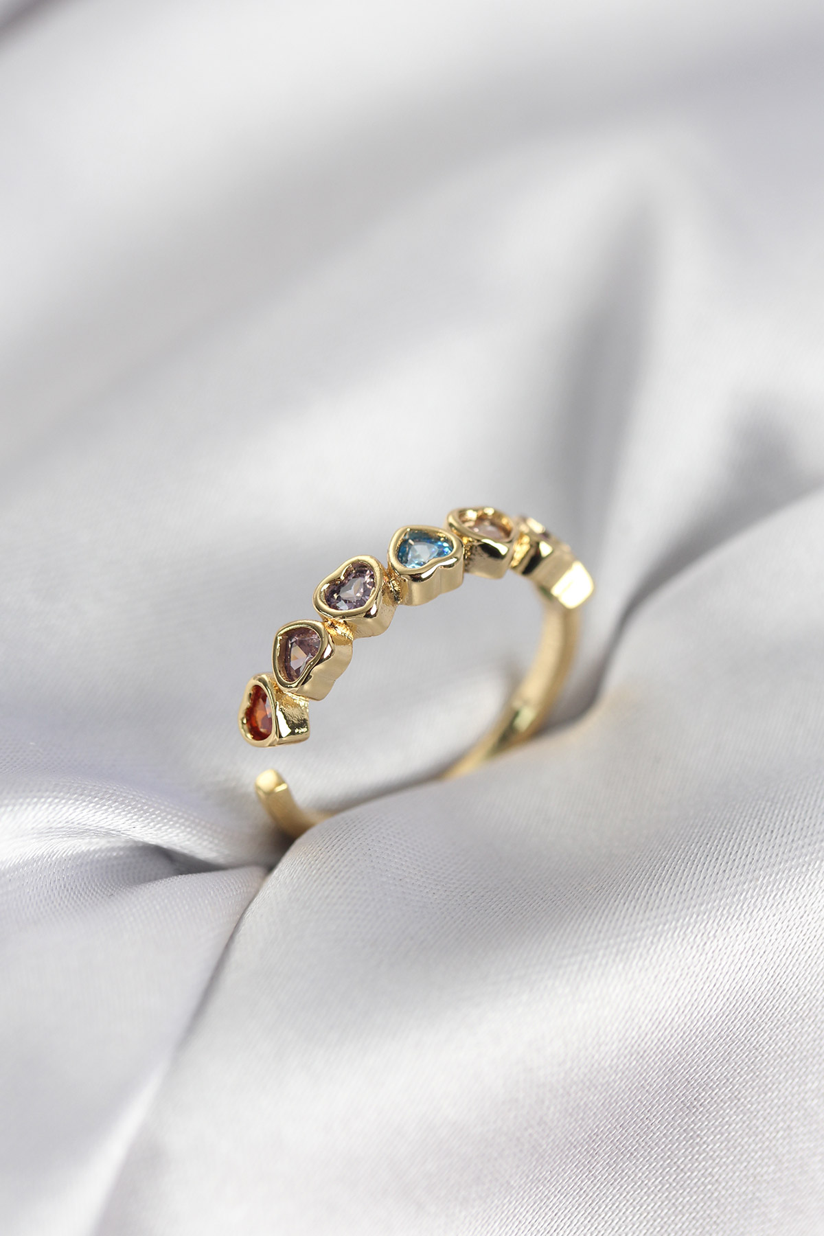 Gold Renk Kalp Model Renkli Zirkon Taşlı Kadın Yüzük 5886 1 Gold Renk Kalp Model Renkli Zirkon Taşlı Kadın Yüzük 5886
